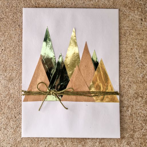 Here are 10 Creative Holiday Card Ideas to Celebrate The Festive Season!